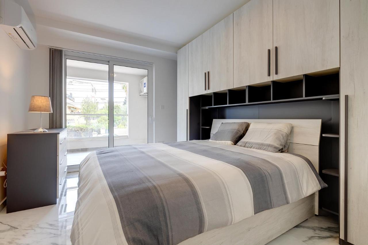 Modern Apartment Steps To St George'S Bay Saint Julian's 외부 사진